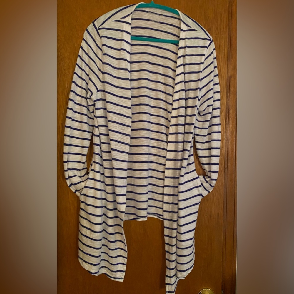 CHICO’S CARDIGAN BLUE AND WHITE STRIPES size 2